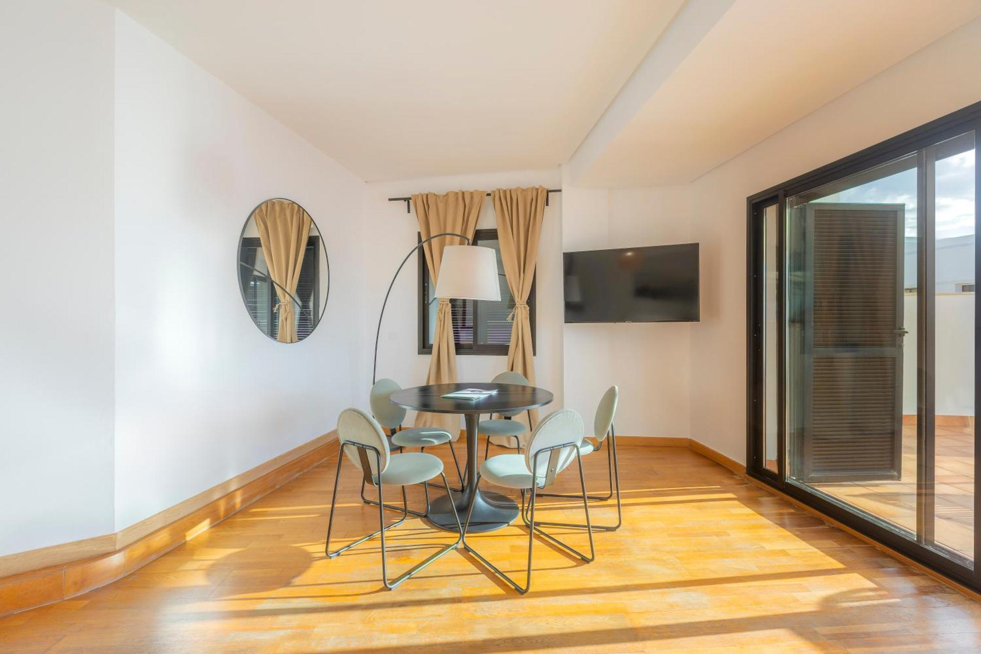 Apartamentos Moon Dreams Puerto El Puerto de Santa María Exteriör bild
