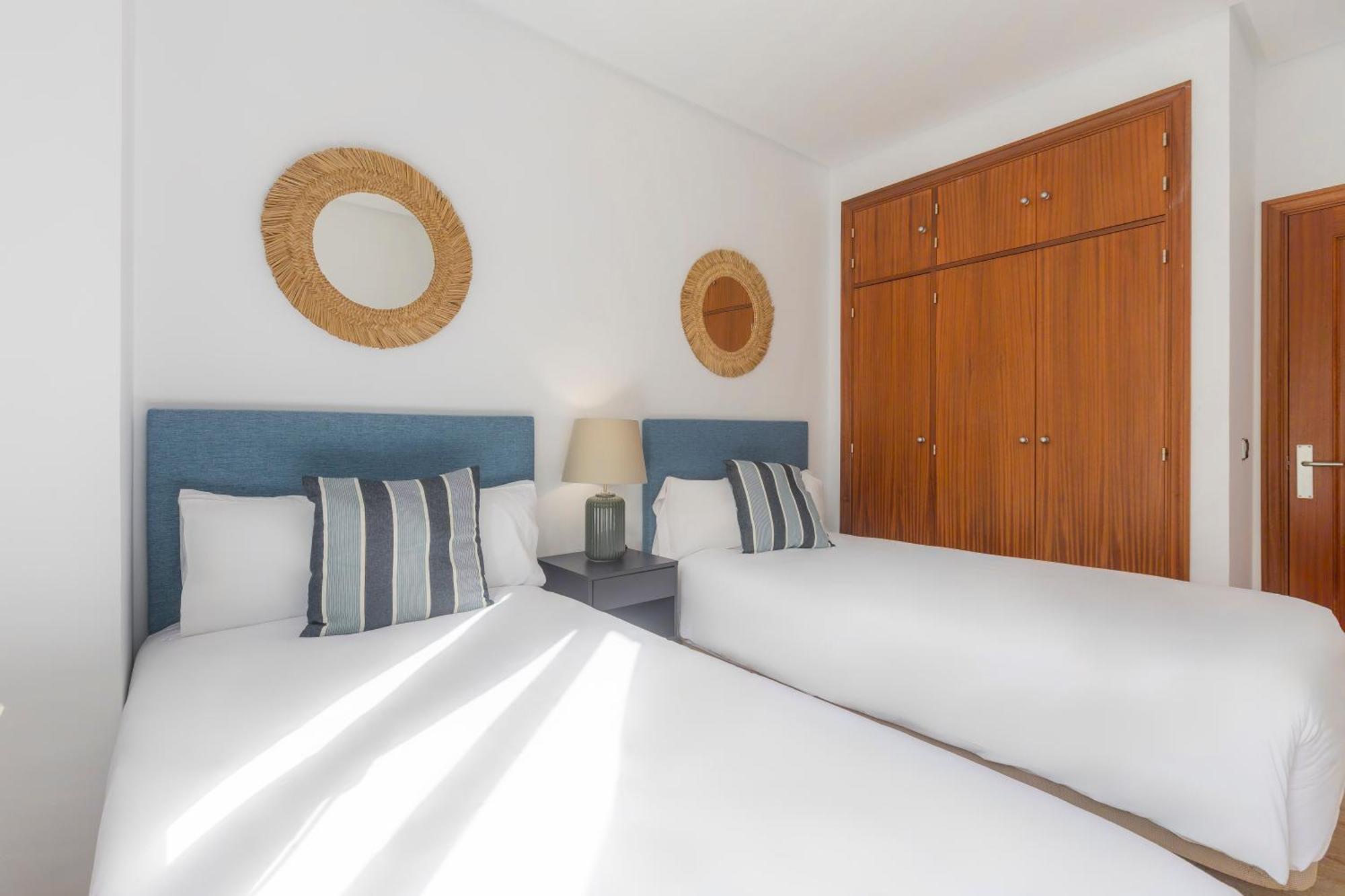 Apartamentos Moon Dreams Puerto El Puerto de Santa María Exteriör bild